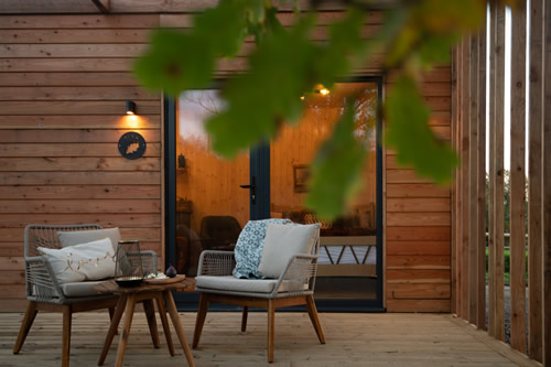 Oak lodge veranda